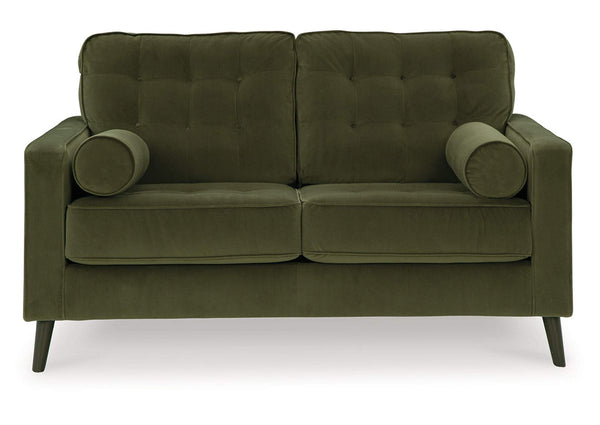Reveon Lakes Loveseat