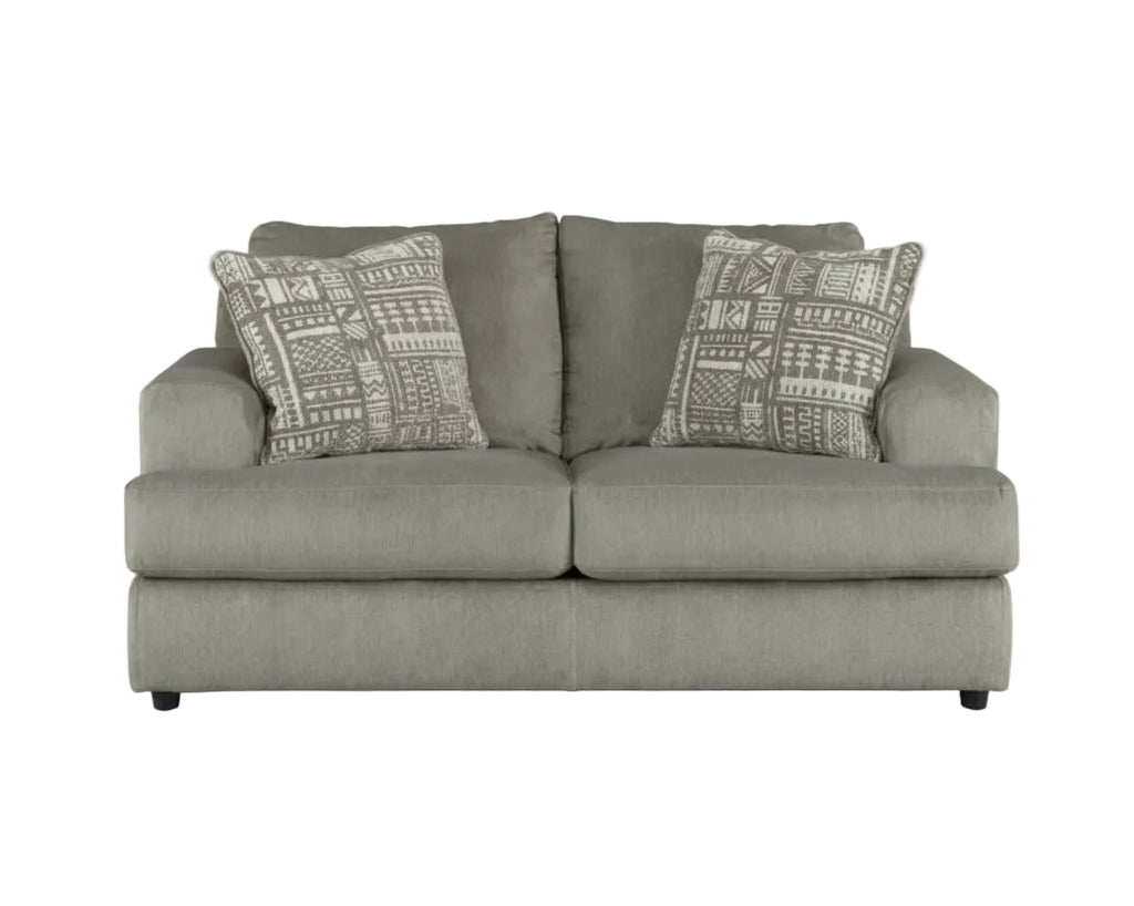 Soletren Loveseat